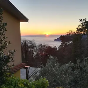https://i-tre-grappoli.hotelitalianriviera.com